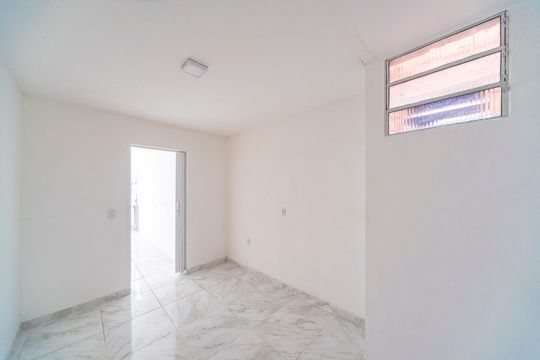Quarto de kitnet/studio para alugar com 1 quarto, 35m² em Jardim Bom Pastor, Santo André