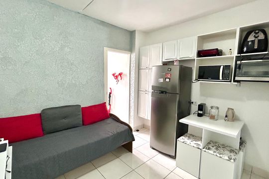 Sala e Cozinha de kitnet/studio à venda com 1 quarto, 29m² em Centro, Guarulhos