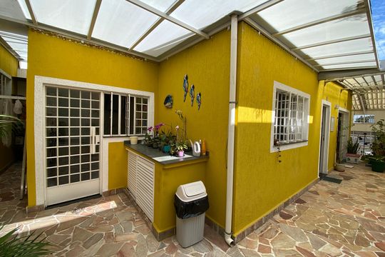 Área Externa de casa à venda com 4 quartos, 240m² em Vila Gomes, São Paulo