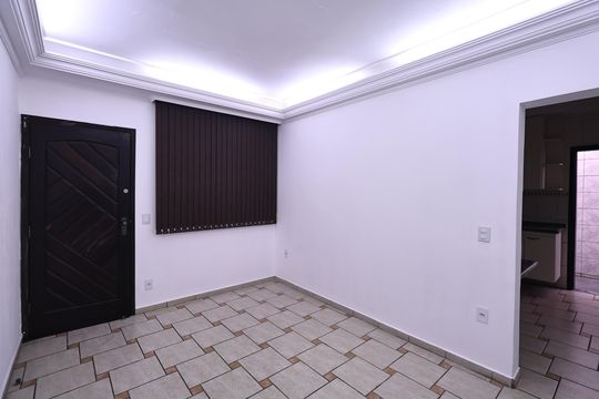 Casa à venda com 3 quartos, 300m² em Parque Capuava, Santo André
