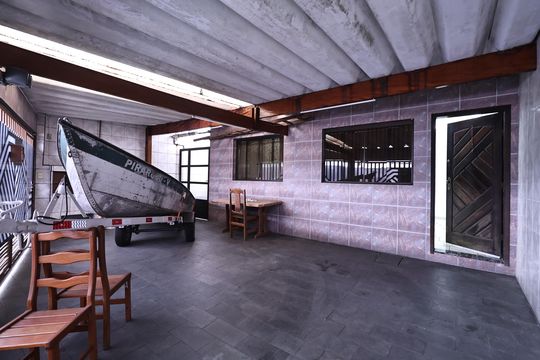 Garagem de casa à venda com 3 quartos, 300m² em Parque Capuava, Santo André