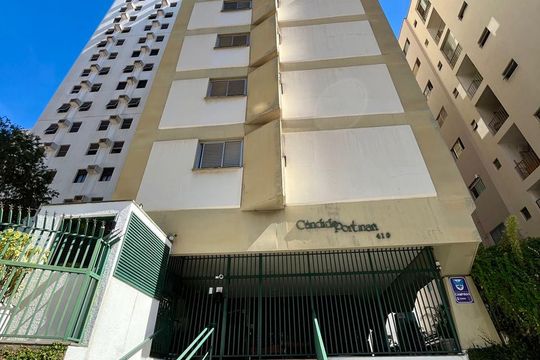 Fachada do Prédio de apartamento para alugar com 3 quartos, 200m² em Cambuí, Campinas