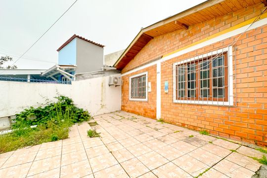 Garagem de casa para alugar com 2 quartos, 70m² em Ingleses do Rio Vermelho, Florianópolis