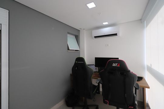 Sacada de casa à venda com 3 quartos, 100m² em Vila Carrão, São Paulo