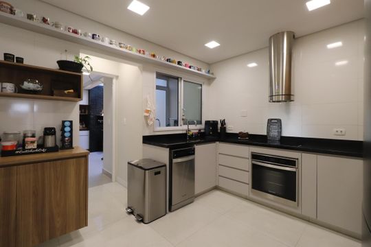 Cozinha de casa à venda com 3 quartos, 100m² em Vila Carrão, São Paulo