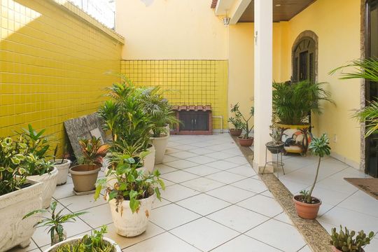 Casa de Condomínio para alugar com 3 quartos, 150m² em Rocha Sobrinho, Mesquita