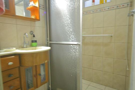 Banheiro  de casa à venda com 3 quartos, 112m² em Santa Terezinha, São Bernardo do Campo
