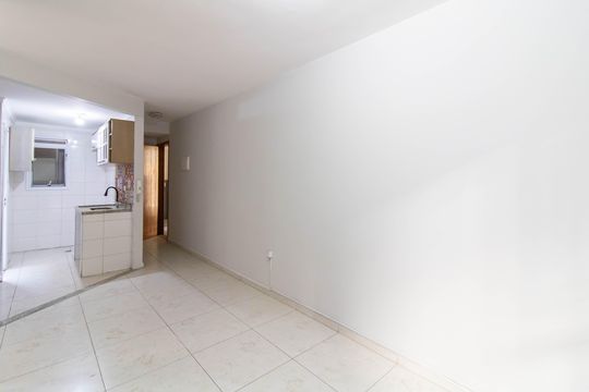 Sala de apartamento para alugar com 2 quartos, 80m² em Vila Galvão, Guarulhos