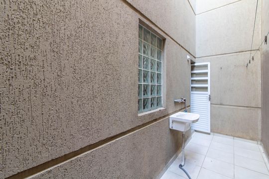 Area de Serviço de apartamento para alugar com 2 quartos, 80m² em Vila Galvão, Guarulhos