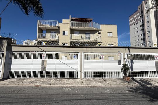 Placa  de apartamento para alugar com 2 quartos, 80m² em Vila Galvão, Guarulhos