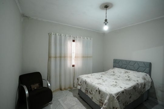 Quarto 2 de casa à venda com 2 quartos, 150m² em Parque Novo Oratório, Santo André