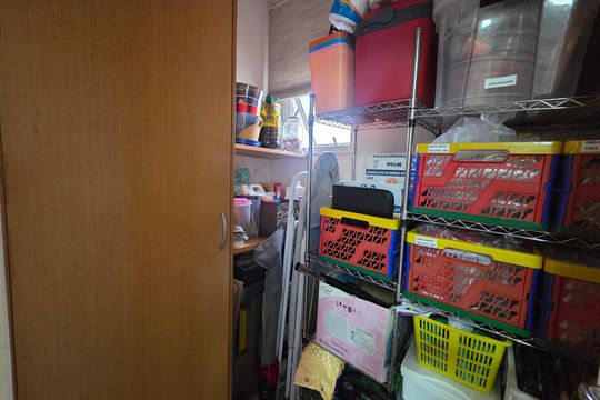 Dispensa de apartamento para alugar com 3 quartos, 198m² em Indianópolis, São Paulo