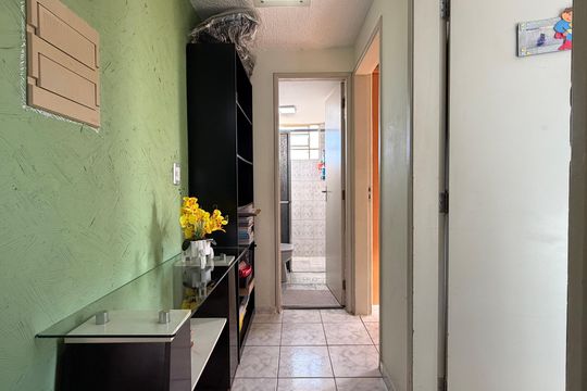 Corredor de apartamento à venda com 2 quartos, 48m² em Vila Popular, São Paulo