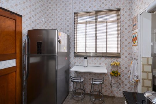 Cozinha de casa à venda com 4 quartos, 195m² em Sagrada Família, Belo Horizonte