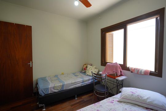 Quarto 3 de casa à venda com 3 quartos, 127m² em Aberta dos Morros, Porto Alegre