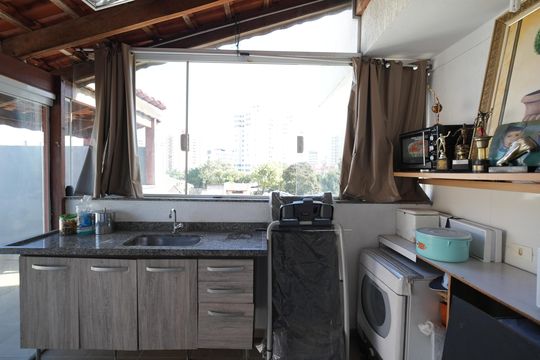 Cozinha de apartamento à venda com 2 quartos, 72m² em Vila Floresta, Santo André