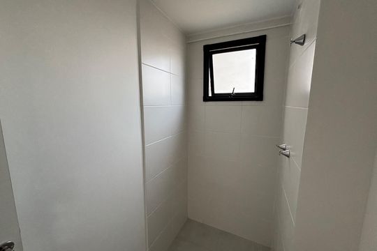 Banheiro de apartamento para alugar com 2 quartos, 42m² em Cidade Antônio Estêvão de Carvalho, São Paulo