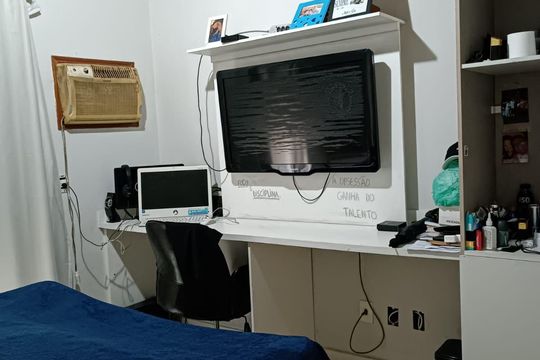 Quarto de casa de condomínio à venda com 3 quartos, 280m² em Jacarepaguá, Rio de Janeiro