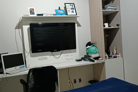 Quarto de casa de condomínio à venda com 3 quartos, 280m² em Jacarepaguá, Rio de Janeiro