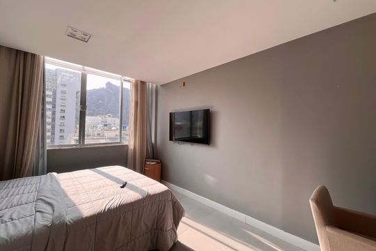 Quarto  de apartamento à venda com 1 quarto, 44m² em Copacabana, Rio de Janeiro