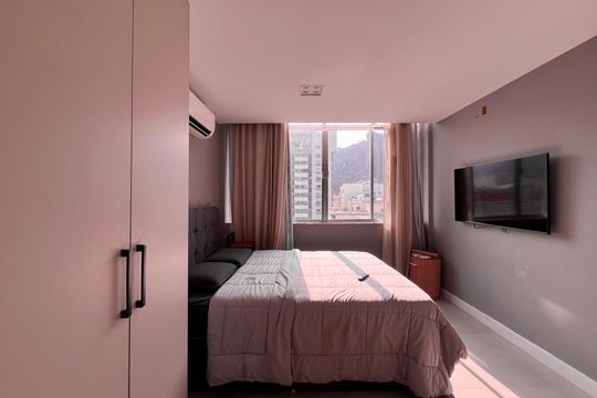 Quarto  de apartamento à venda com 1 quarto, 44m² em Copacabana, Rio de Janeiro