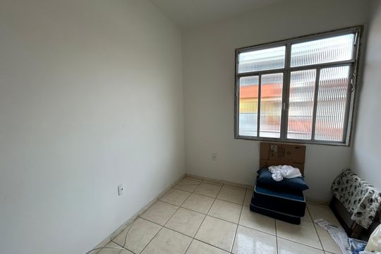 Quarto 3 de casa à venda com 3 quartos, 156m² em Vila Valqueire, Rio de Janeiro