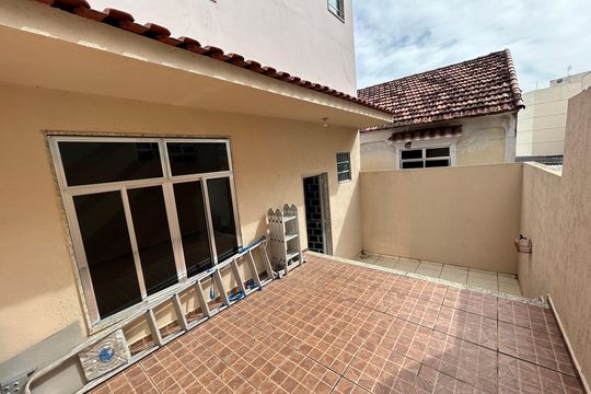 Área comum de casa à venda com 3 quartos, 156m² em Vila Valqueire, Rio de Janeiro