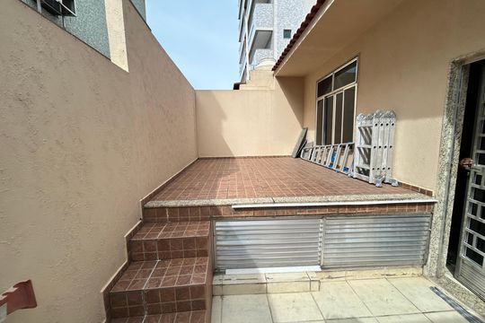 Área comum de casa à venda com 3 quartos, 156m² em Vila Valqueire, Rio de Janeiro