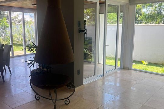 Casa de Condomínio para alugar com 4 quartos, 270m² em Campeche, Florianópolis