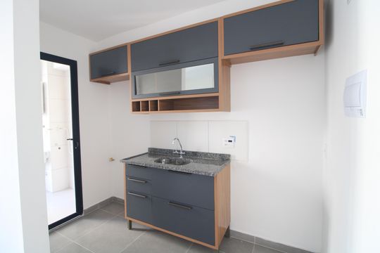 Cozinha de apartamento à venda com 2 quartos, 42m² em Usina Piratininga, São Paulo