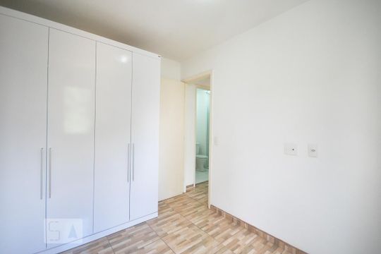 Apartamento para alugar com 2 quartos, 48m² em Parque Reboucas, São Paulo