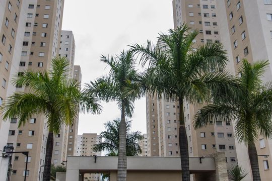 Vista da Rua de apartamento à venda com 2 quartos, 51m² em Centro, Barueri
