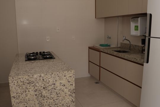 Cozinha de apartamento à venda com 2 quartos, 60m² em Setor Oeste, Goiânia