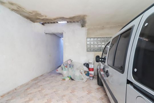 Garagem de casa para alugar com 1 quarto, 50m² em José Bonifácio, São Paulo