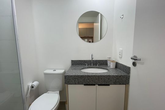 Banheiro de apartamento para alugar com 1 quarto, 25m² em Butantã, São Paulo