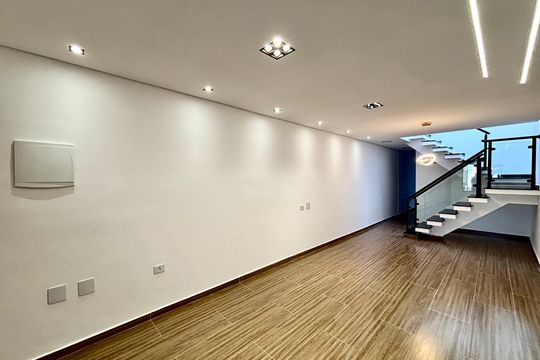 Casa à venda com 3 quartos, 134m² em Jardim Popular, São Paulo