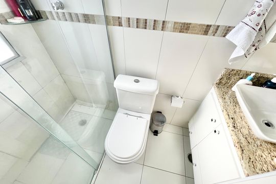 Banheiro de apartamento à venda com 2 quartos, 63m² em Lauzane Paulista, São Paulo