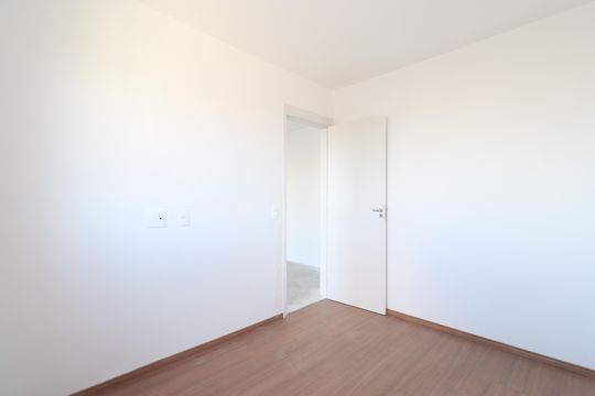 Quarto 2 de apartamento para alugar com 2 quartos, 43m² em Lapa de Baixo, São Paulo