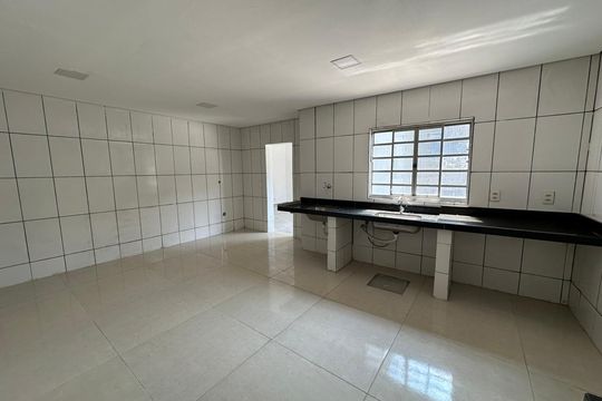Cozinha de apartamento para alugar com 1 quarto, 45m² em Região de Justinópolis, Ribeirão das Neves
