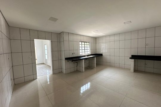 Cozinha de apartamento para alugar com 1 quarto, 45m² em Região de Justinópolis, Ribeirão das Neves