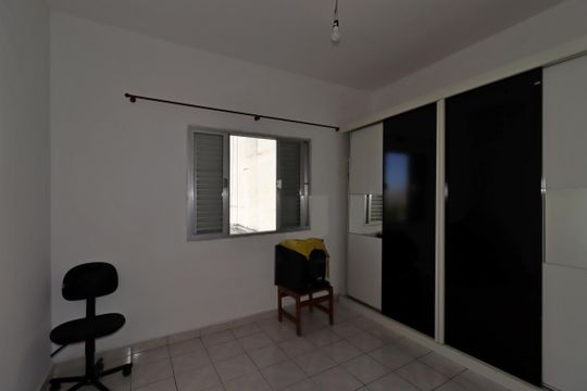 Quarto 2 de casa para alugar com 2 quartos, 100m² em Vila Eldizia, Santo André