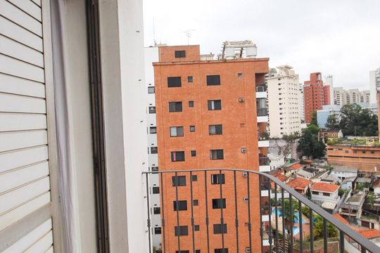 Varanda da Suíte de apartamento à venda com 3 quartos, 136m² em Real Parque, São Paulo