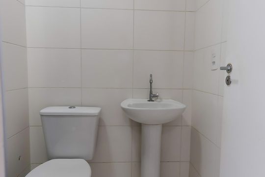 Banheiro de kitnet/studio à venda com 2 quartos, 36m² em Vila Nova das Belezas, São Paulo