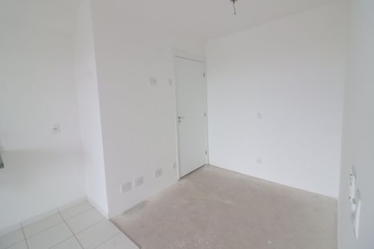 Sala/Cozinha de apartamento à venda com 2 quartos, 43m² em Rochdale, Osasco