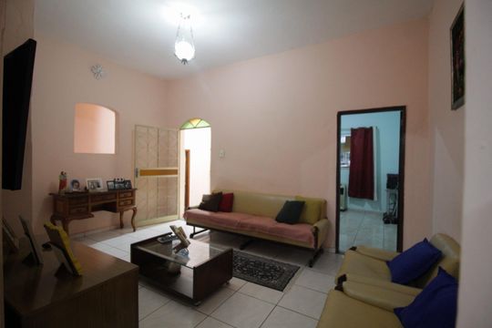 Casa à venda com 3 quartos, 183m² em Vista Alegre, Belo Horizonte