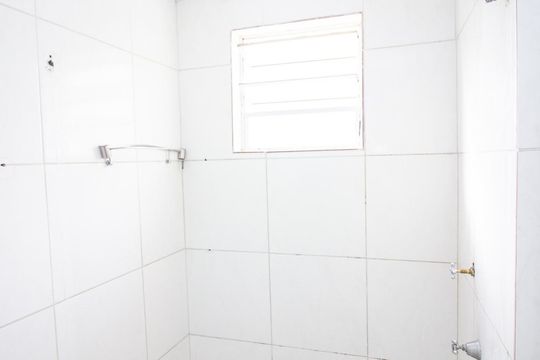 Banheiro Social de apartamento à venda com 2 quartos, 51m² em Sapucaias, Contagem