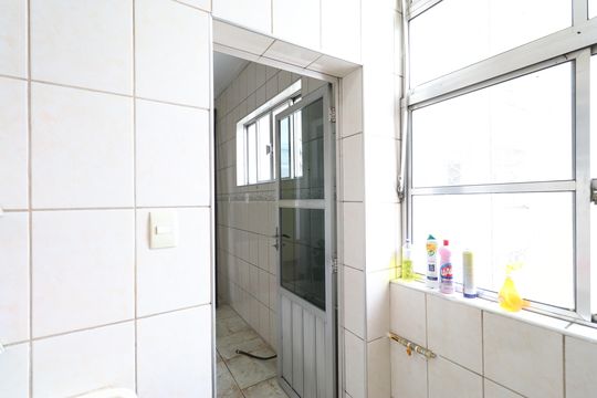 Cozinha e Área de Serviço de apartamento para alugar com 2 quartos, 86m² em Bom Retiro, São Paulo
