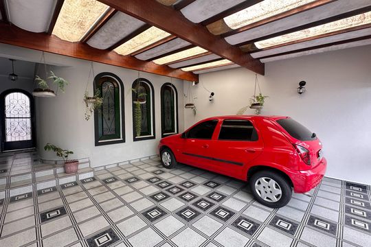 Garagem de casa à venda com 2 quartos, 185m² em Parque Terra Nova Ii, São Bernardo do Campo