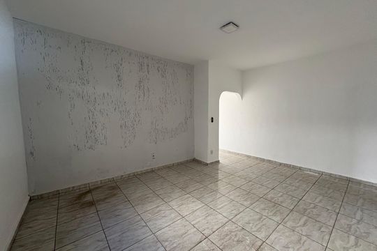 Casa à venda com 3 quartos, 430m² em Setor Sudoeste, Goiânia