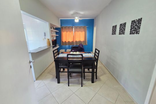 Sala de apartamento para alugar com 1 quarto, 55m² em Solemar, Praia Grande